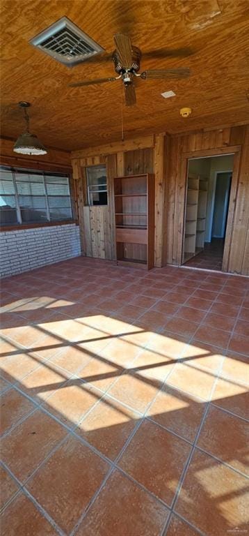 Building Photo - 12 Schunior St