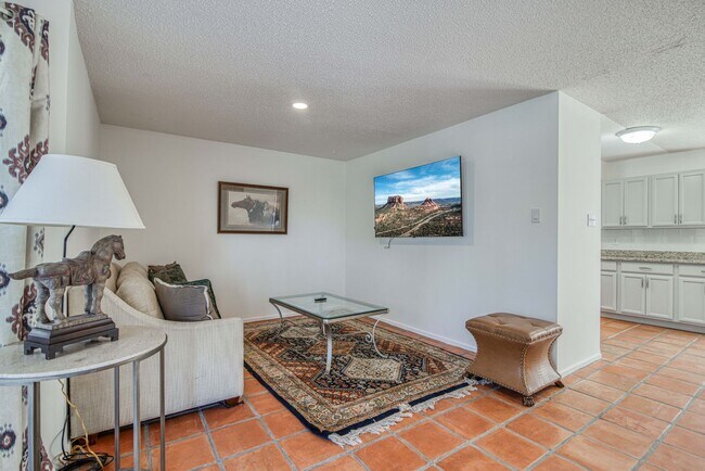 Building Photo - (Completely Furnished) Beautiful 1 bed/1 bath Apartment. With Pool  in the premises.