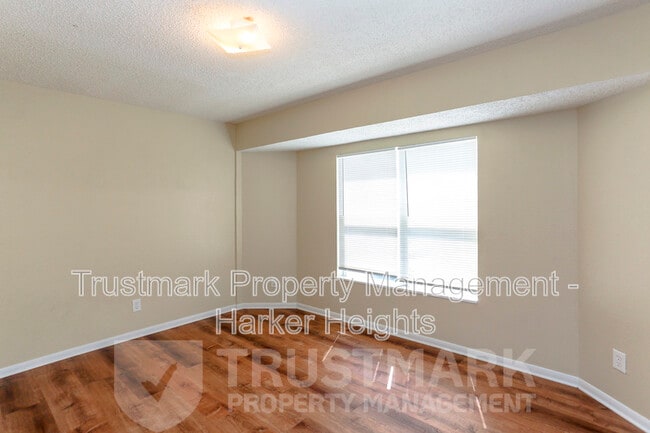 Building Photo - 3103 Courtney Ln