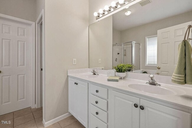 Building Photo - 107 Governors House Dr