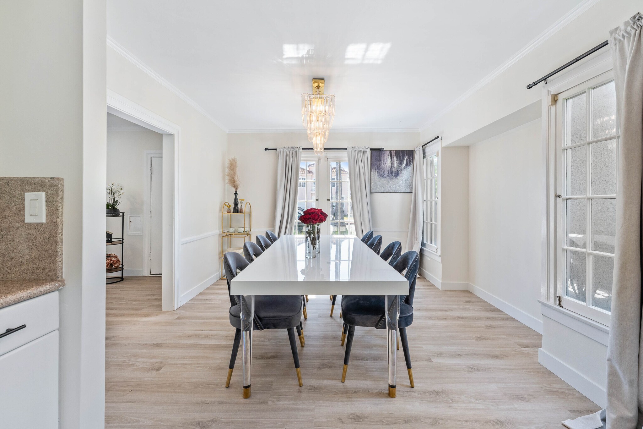 Building Photo - 140 N Carson Rd