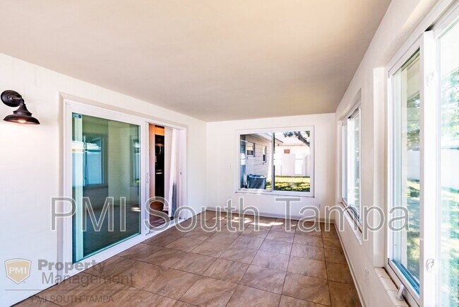Building Photo - 12174 83rd Ave N