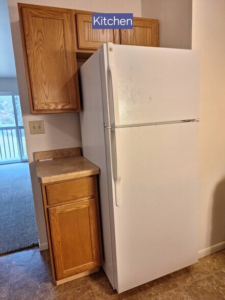 Building Photo - 1215 W Beckert Rd