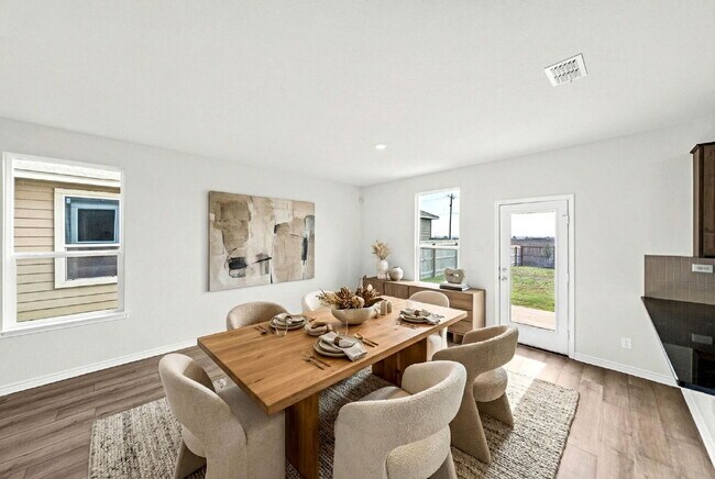 Building Photo - 1 MONTH FREE RENT WITH 18 - 24 MONTH LEASE!!! AVAILABLE THROUGH MARCH ONLY!