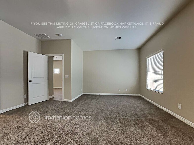 Building Photo - 9639 Vega Carpio Ave