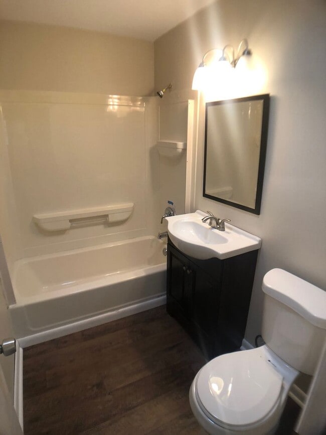 Building Photo - 3 bedroom one bath handy cap equipped
