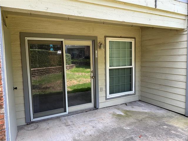 Building Photo - 2535 Wedglea Dr