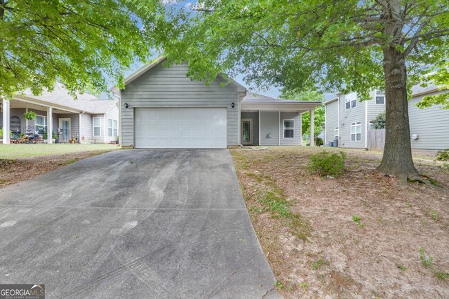 Building Photo - 119 Creekside Way