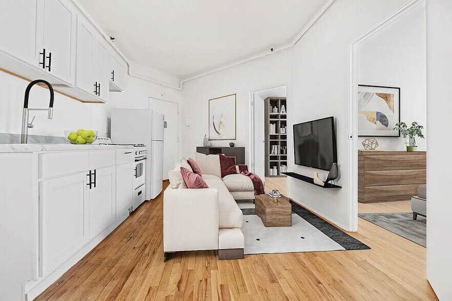 Building Photo - 235 W 63rd St