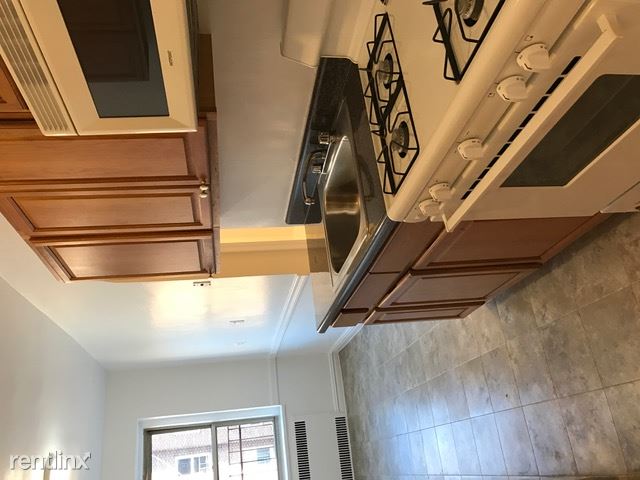 Building Photo - 6421 Booth St