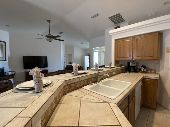 Building Photo - 2237 San Juan Dr