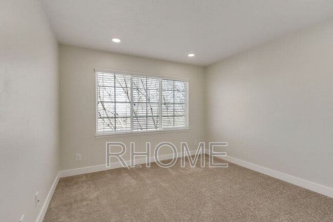 Building Photo - 105 Chandlerpoint Way