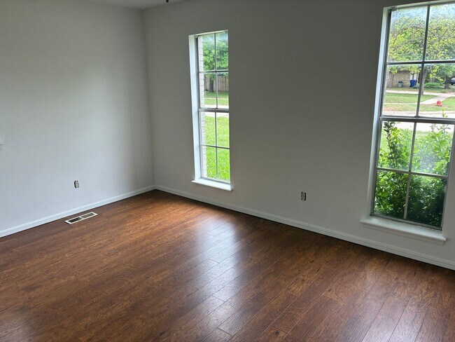Building Photo - Spacious 4 Bed / 2 Bath Home for Rent in Norman