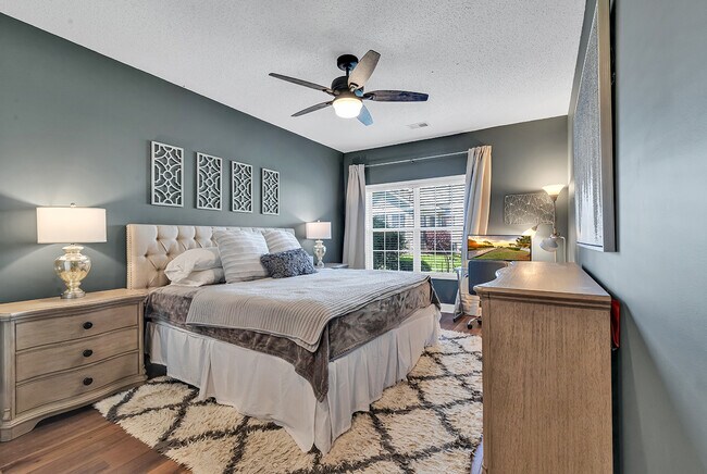 Master bedroom - 114 Gully Branch Ln