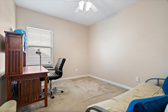 Building Photo - SPECIAL! $1,800 MONTHLY FOR A 6 MONTH LEASE!