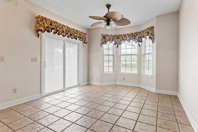 Building Photo - Sand Ridge Home