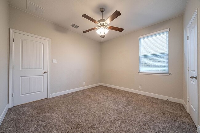 Building Photo - 830 Rench