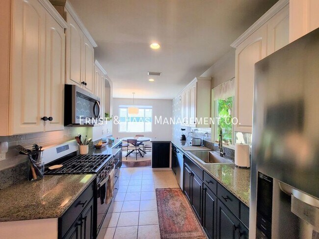 Building Photo - 15616 Firmona Ave