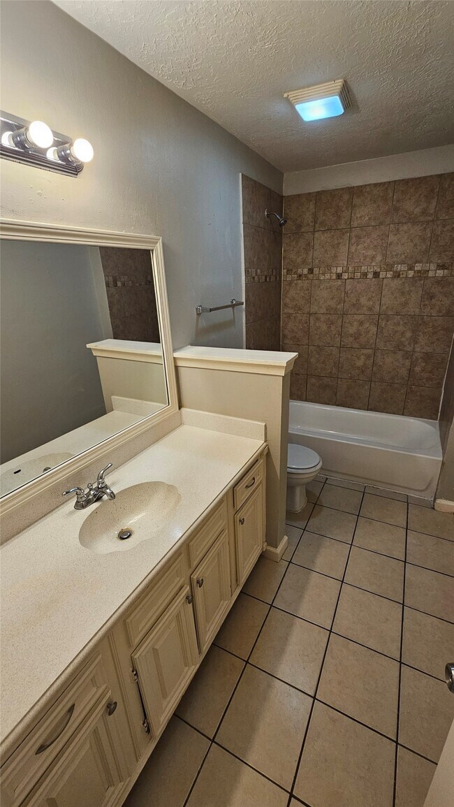 Building Photo - 3310 Indian Mound Trail