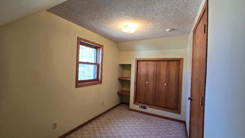 Building Photo - 336 2nd Ave S