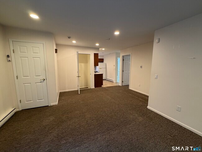 Building Photo - 8 Cawdor Burn Rd