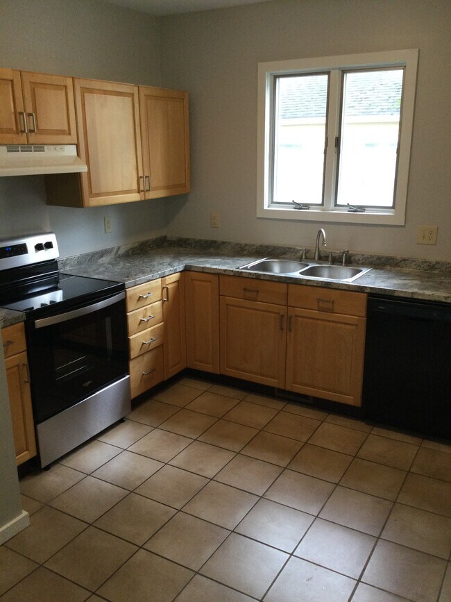 Building Photo - 80 N Fulton St