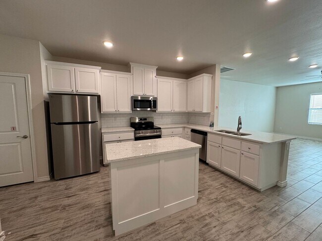 Building Photo - 5110 Rose Petal Ct