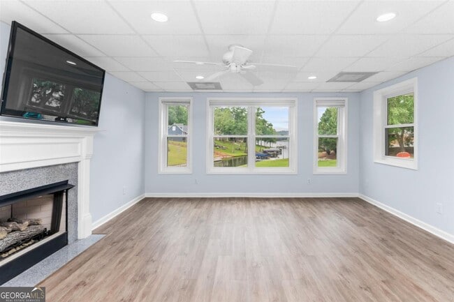 Building Photo - 1060 Old Rock Rd