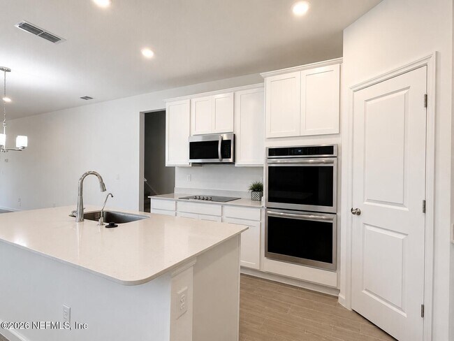 Building Photo - 67 Old Bull Bay Ct