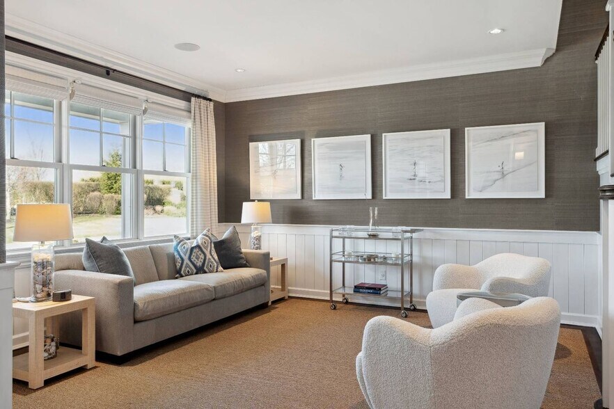 Building Photo - 1404 High Pond Ln