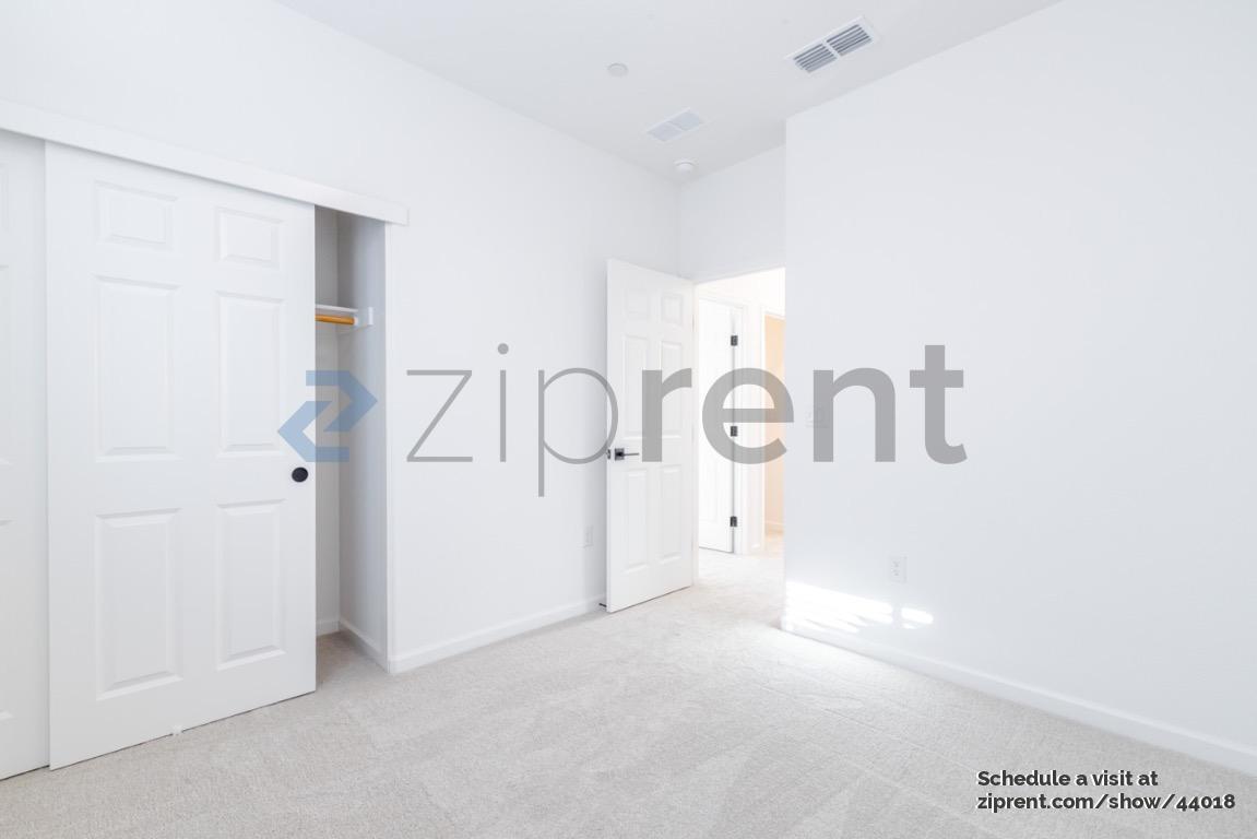 Building Photo - 4385 Canyon Coral Wy