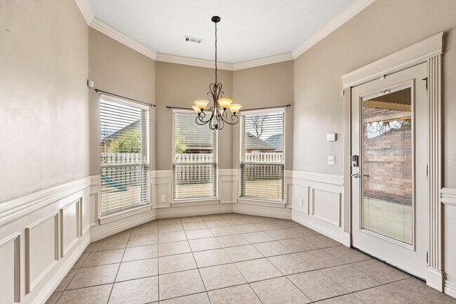 Building Photo - Wonderful home centrally located in Centerton with SOLAR - cut your electric bill down tremendously!