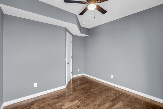 Building Photo - 418 37th Ave N