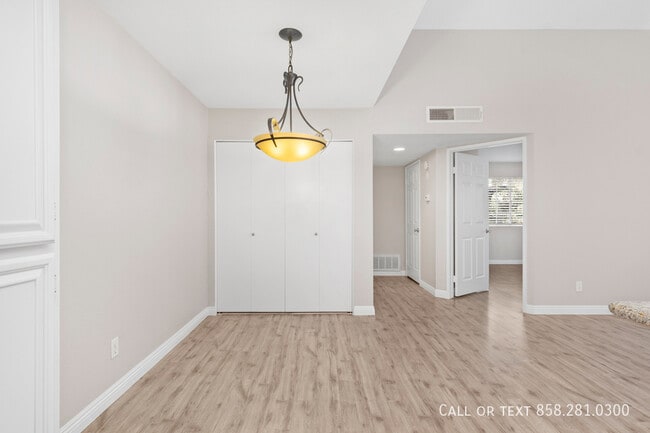 Building Photo - 17161 Alva Rd