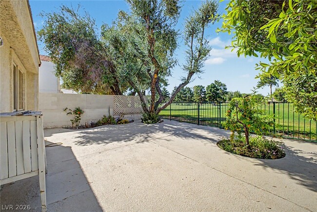 Building Photo - 3145 Bel Air Dr