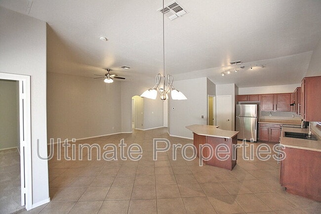 Building Photo - 15710 N 34th St
