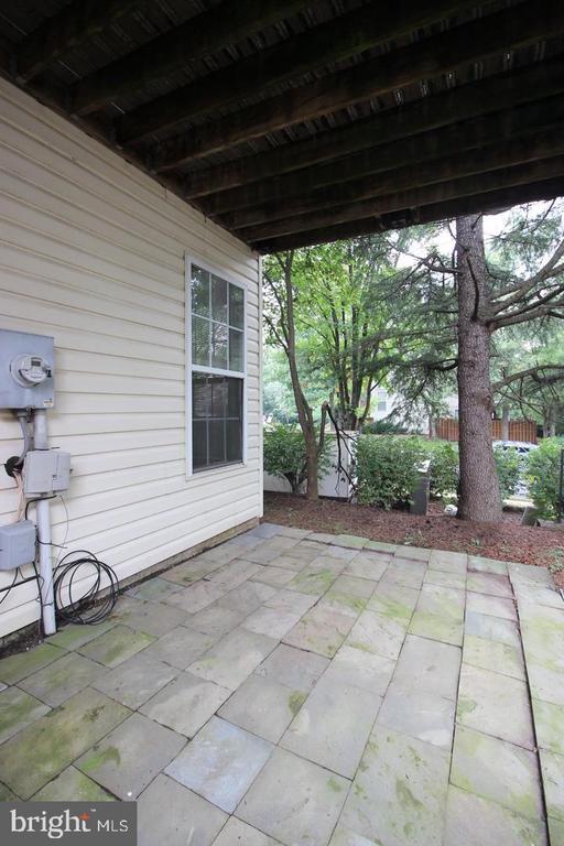 Building Photo - 46140 Cecil Terrace