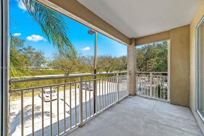 Building Photo - 1760 Palm Cove Blvd