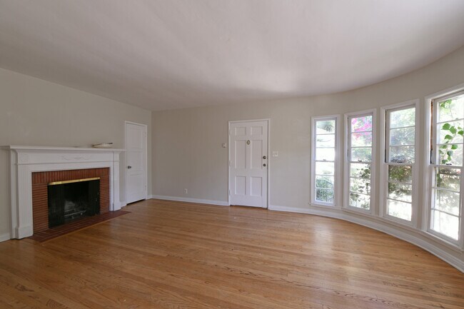 Building Photo - 11061 Ohio Ave