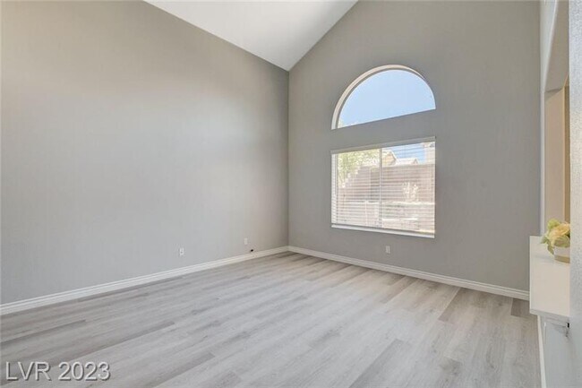 Building Photo - 1705 Navajo Lake Way