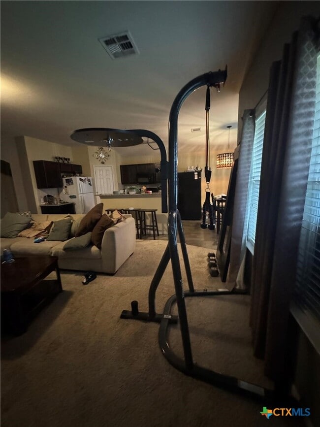 Building Photo - 376 Musgrav
