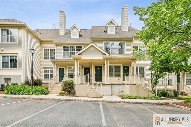 Building Photo - 624 Brickhouse Rd