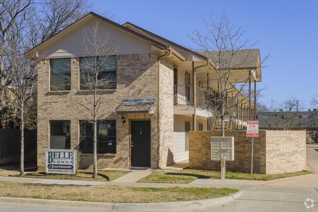 Building Photo - Belle Lenda