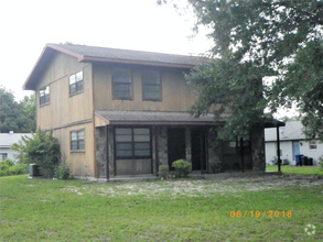 Building Photo - 623 NE 9th St