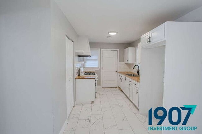 Building Photo - Completely Updated 3-Bed, 2-Bath Home in OKC - HALF-OFF SECOND MONTHS RENT IF APPROVED