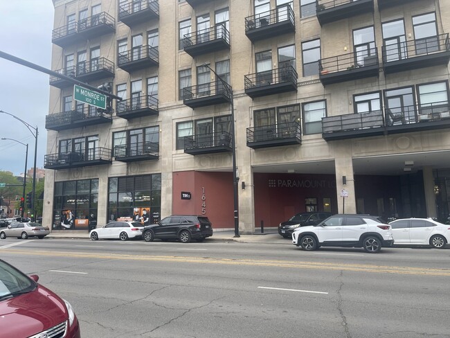 Building Photo - 1645 W Ogden Ave