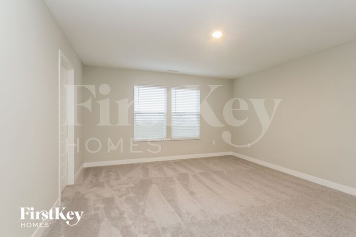 Building Photo - 2464 S Carlota Dr