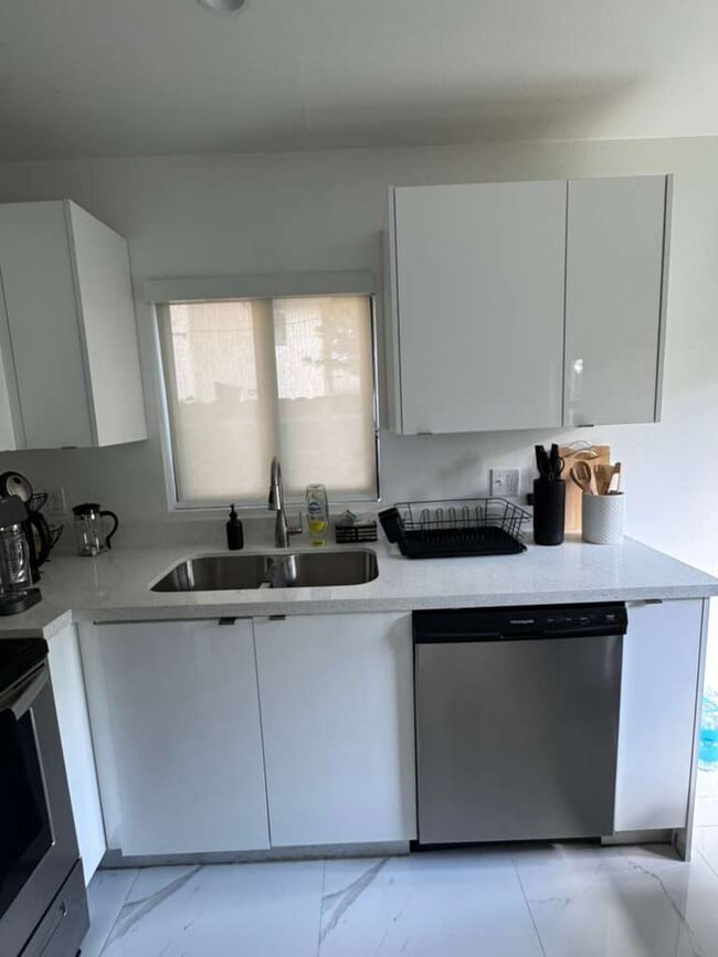 Building Photo - 1780 NW 68th Terrace