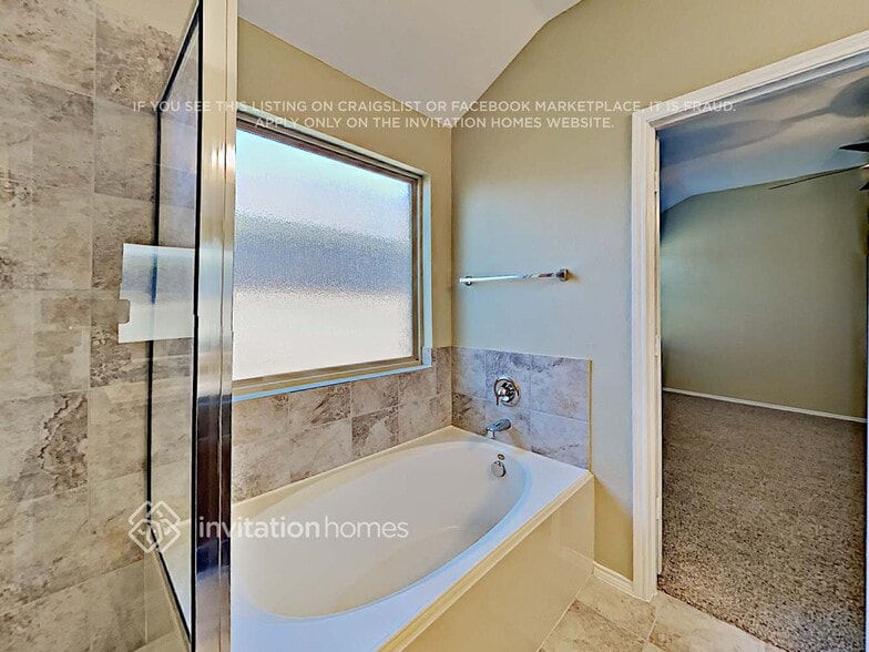 Building Photo - 260 Oxford Dr