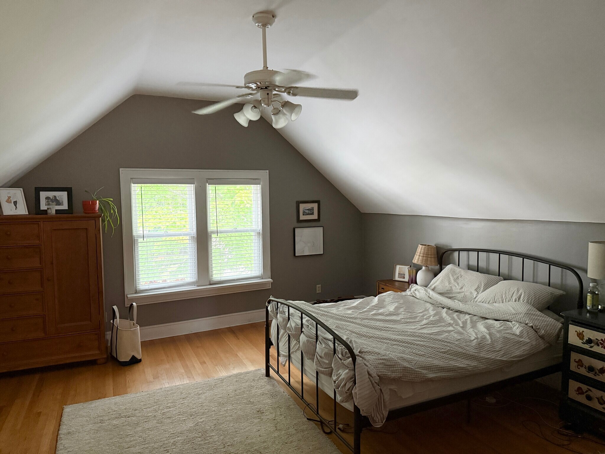 Master Bedroom - 7710 Eagle St